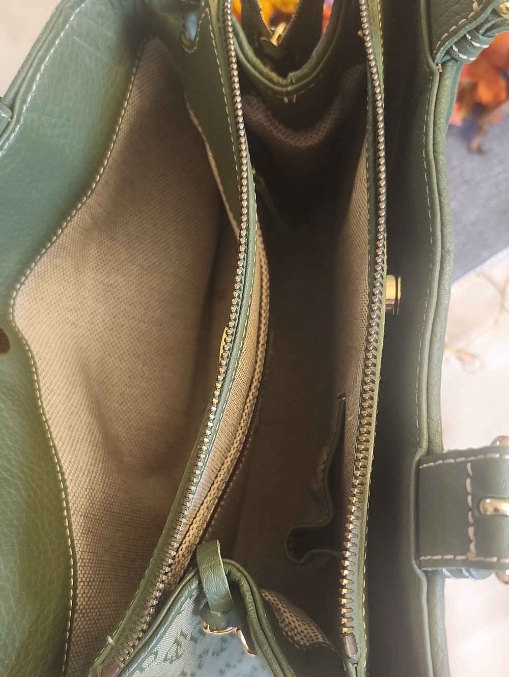 Vintage Dooney & Bourke Tote - Picture 7 of 12